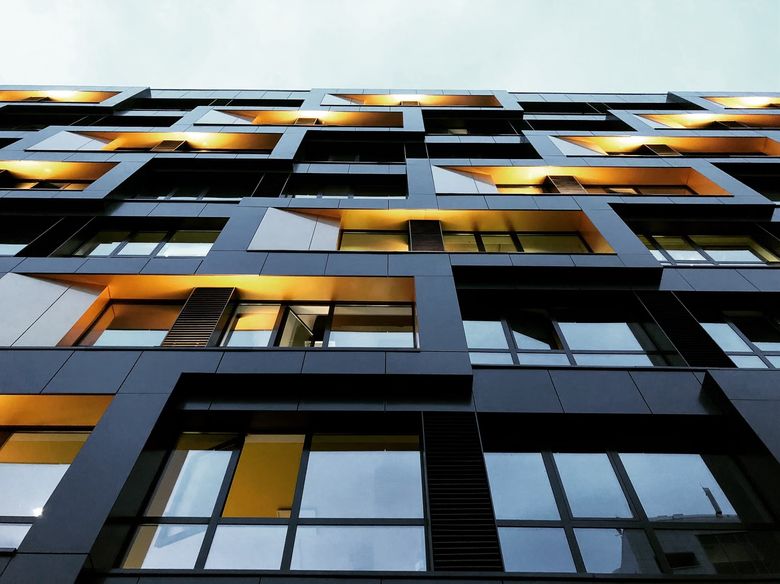 Какие нормы шумоизоляции действуют в России и как их проверить в квартире