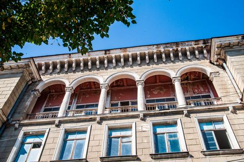 Почему реставрация паркета в новостройке - это не работа со старым фондом