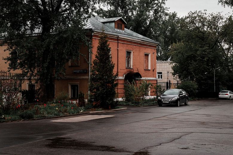 Какие согласования, кроме Мосжилинспекции, нужны для перепланировки?