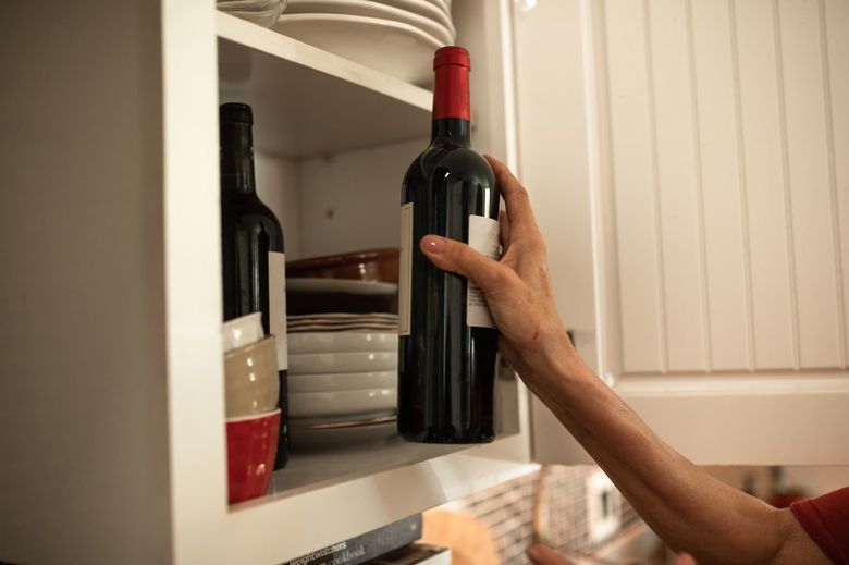 Как выбрать винный шкаф по техническим характеристикам?